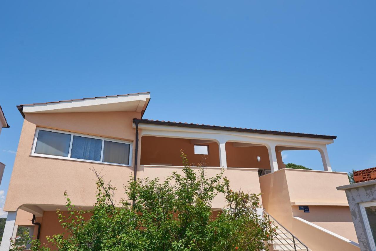 Apartments Lumi 로고즈니차 외부 사진