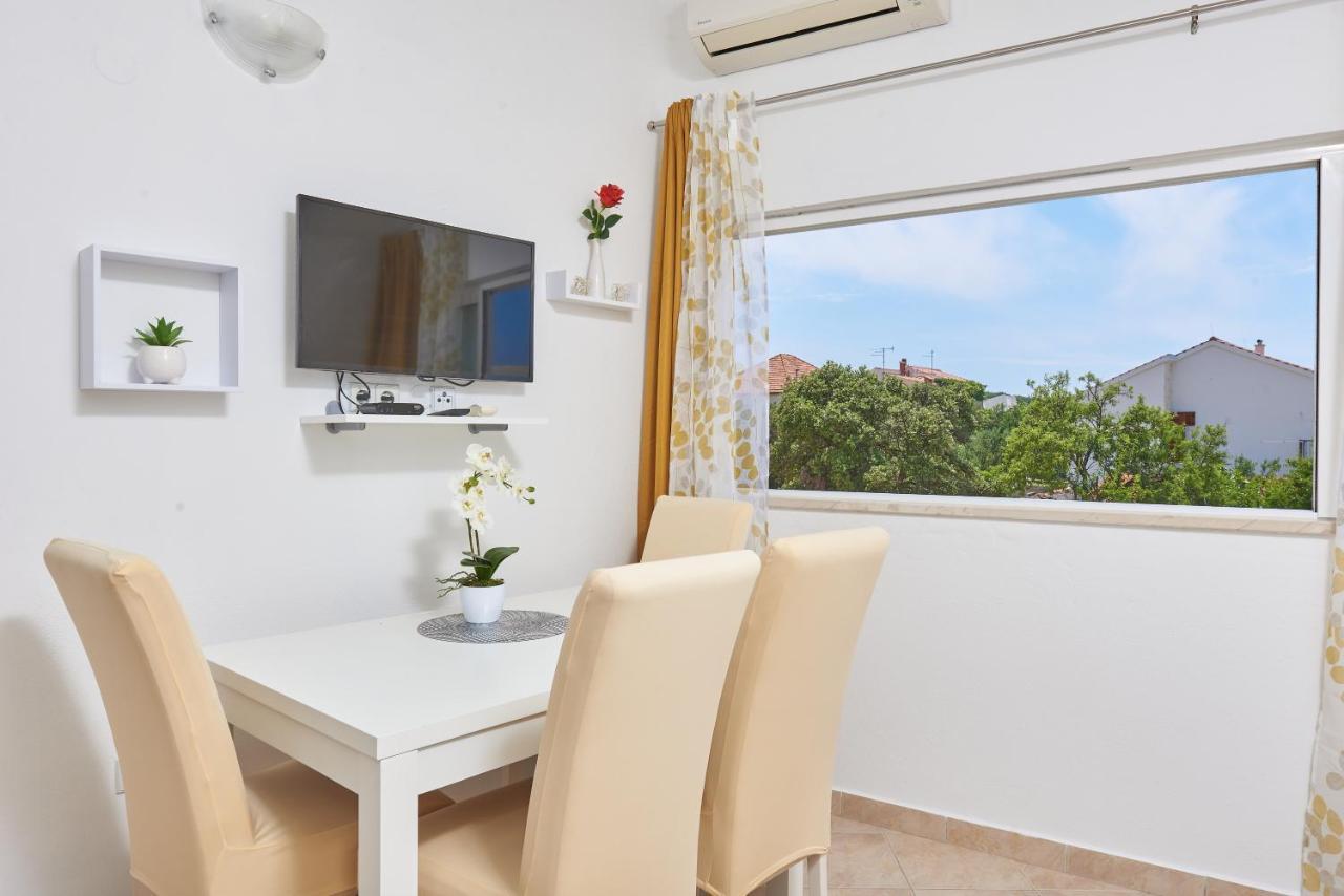 Apartments Lumi 로고즈니차 외부 사진