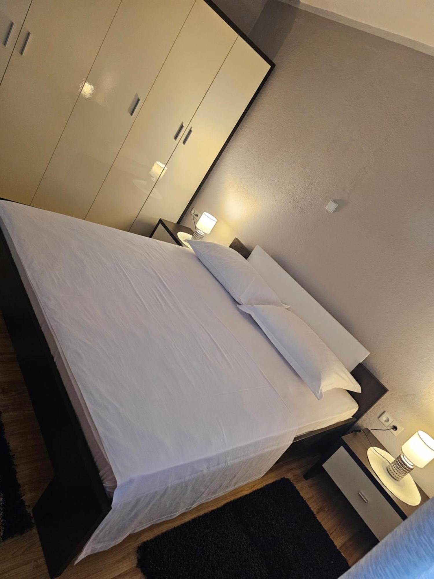 Apartments Lumi 로고즈니차 외부 사진